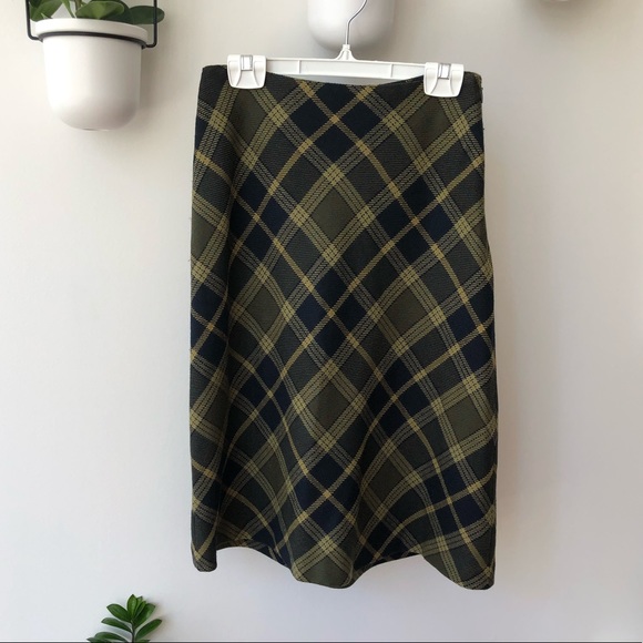 Jones New York Dresses & Skirts - 100% wool plaid skirt - vintage Jones New York